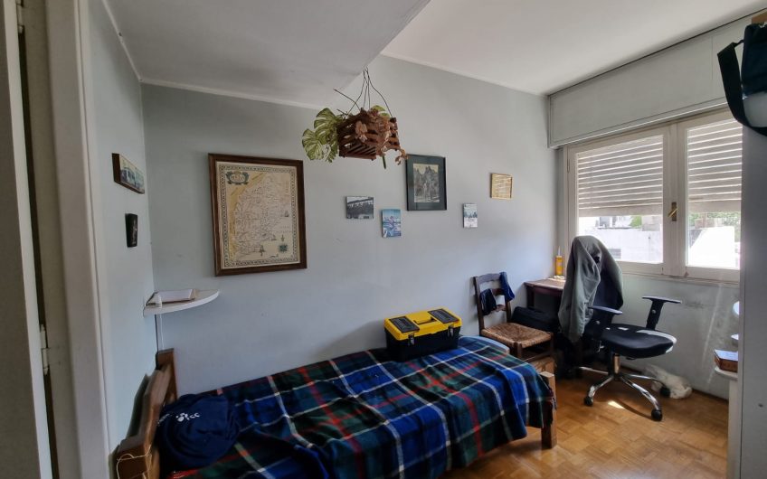 Apartamento de 3 dormitorios, con garage, vistas al mar.