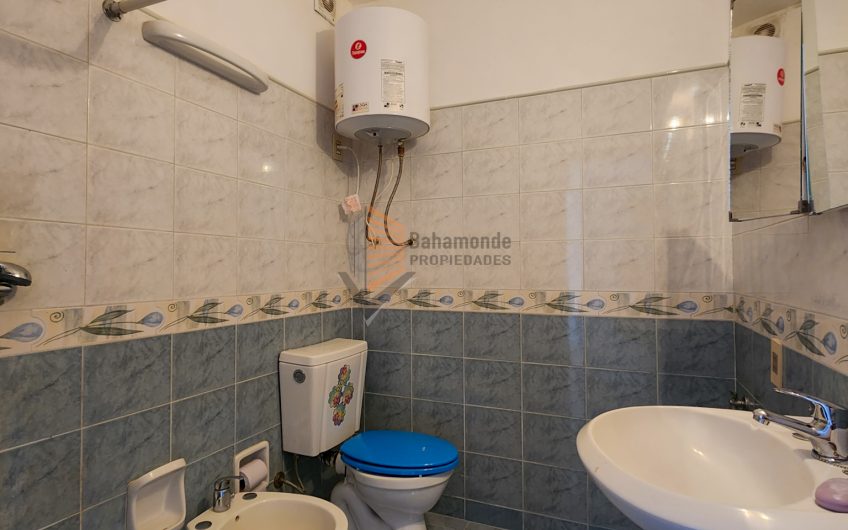 Dos dormitorios, con cochera, piso 15