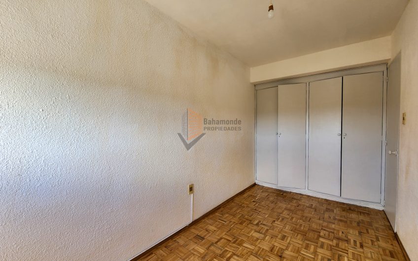 Dos dormitorios, con cochera, piso 15