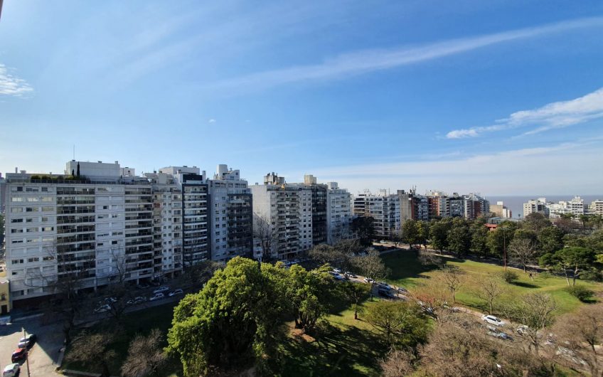 De revista, frente a Parque Villa Biarritz, 4 dormitorios