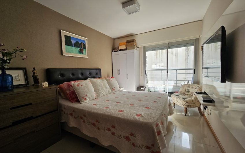 A pasos del mar, 1 dormitorio y medio, con garage
