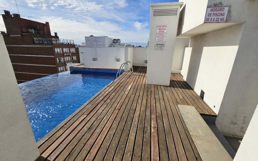 A pasos del mar, 1 dormitorio y medio, con garage