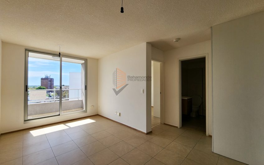 Apartamento en Venta, un dormitorio con garage.