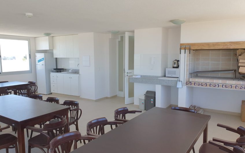 Apartamento en Venta, un dormitorio con garage.
