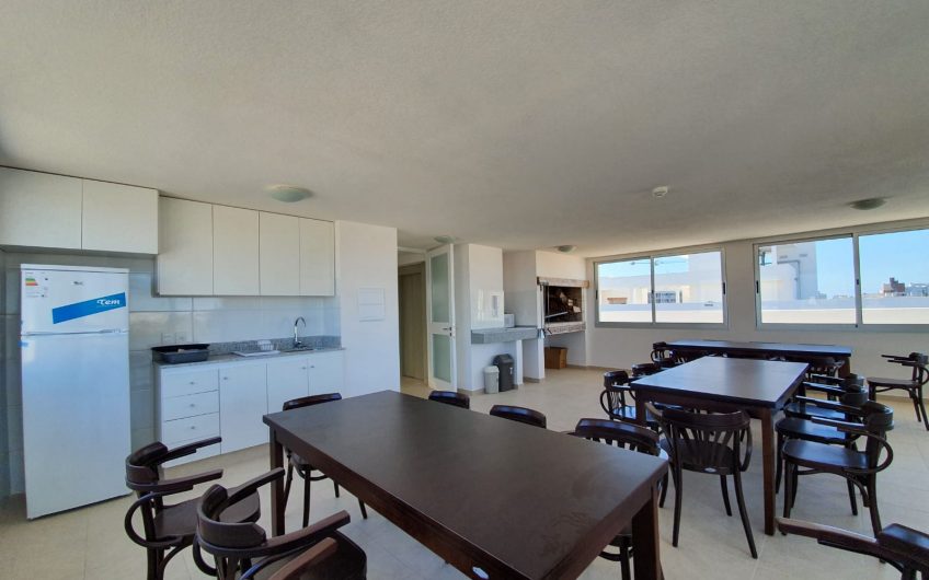 Apartamento en Venta, un dormitorio con garage.