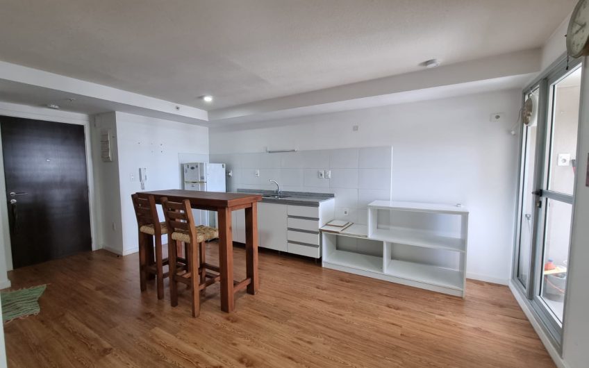 Apartamento 2 dormitorios, piso 15, con garage