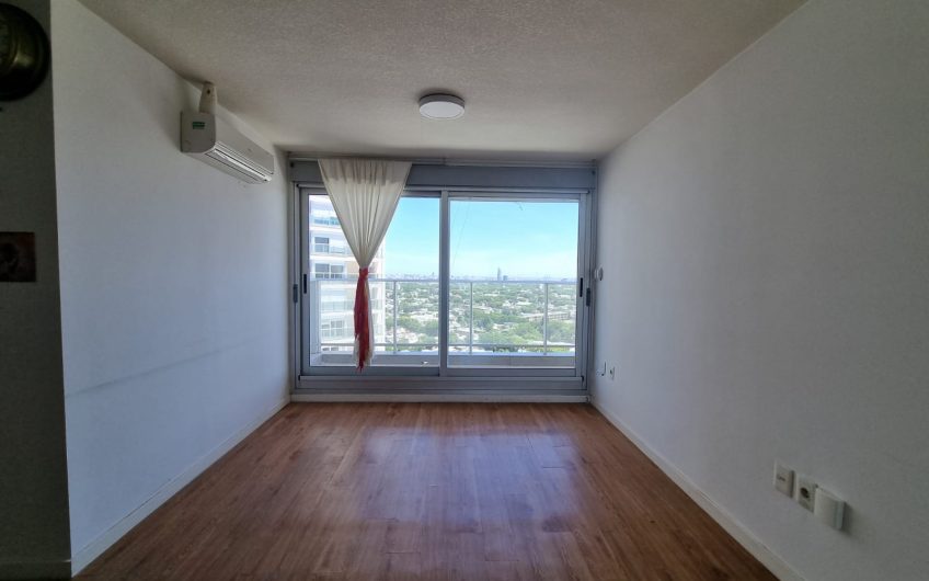Apartamento 2 dormitorios, piso 15, con garage