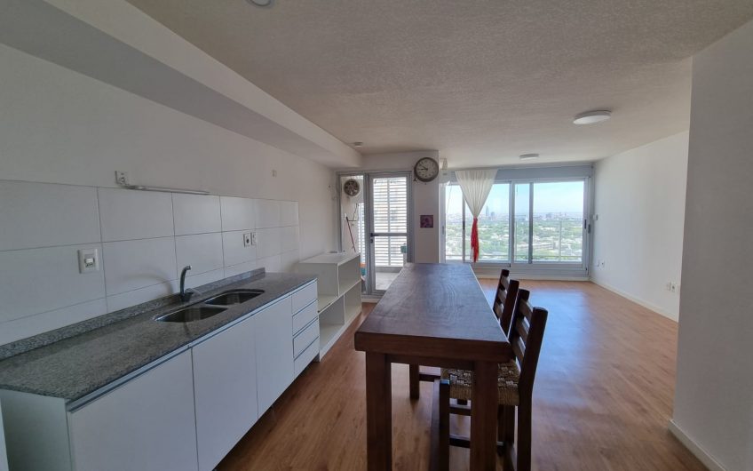 Apartamento 2 dormitorios, piso 15, con garage