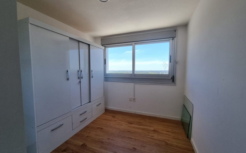 Apartamento 2 dormitorios, piso 15, con garage