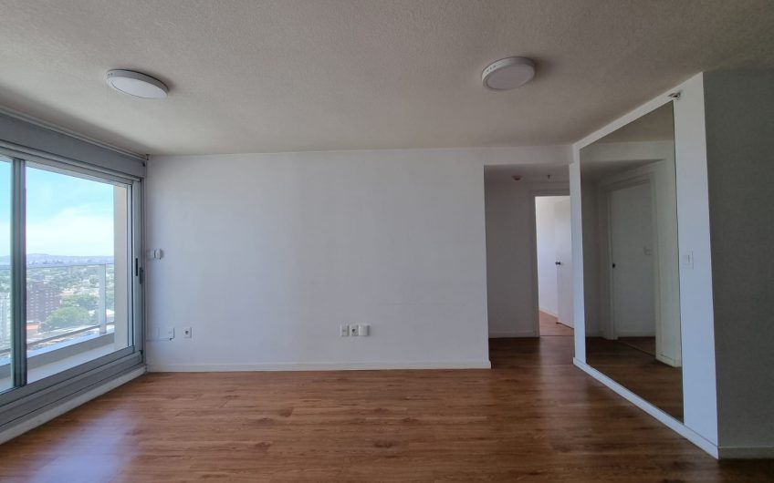 Apartamento 2 dormitorios, piso 15, con garage