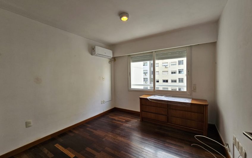 Apartamento en venta,2 dormitorios en suite, baño social, garage