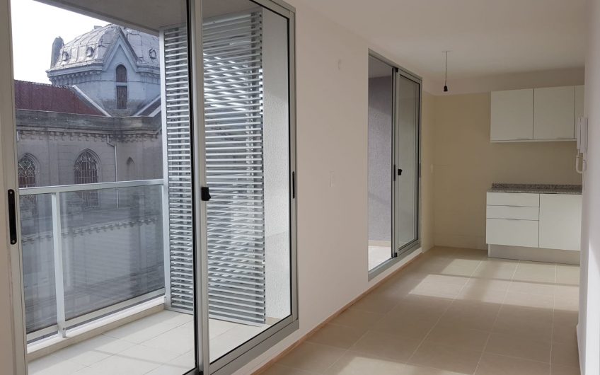 Apartamento, 2 dormimtorios, garage