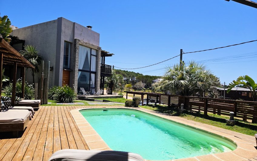 Complejo turistico, 5 loft, 1000 metros de terreno.