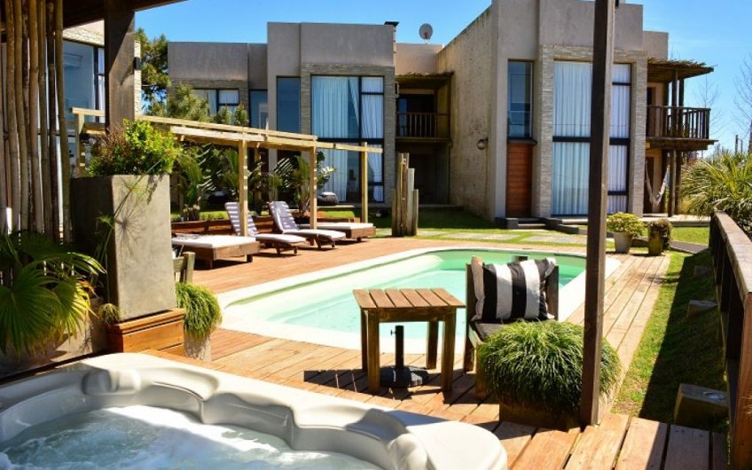 Complejo turistico, 5 loft, 1000 metros de terreno.