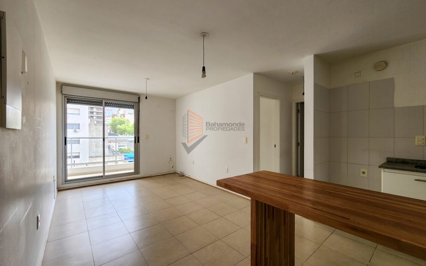 Apartamento con un dormitorio, piso 5.