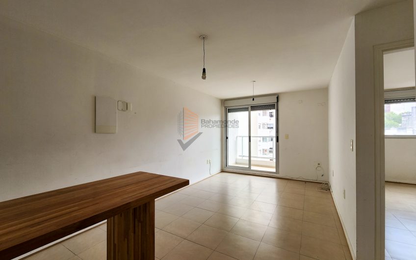 Apartamento con un dormitorio, piso 5.