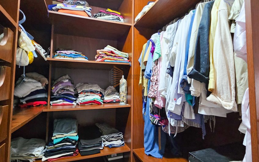 Apartamento 135 metros, garage, box, parrillero U$S 435.000