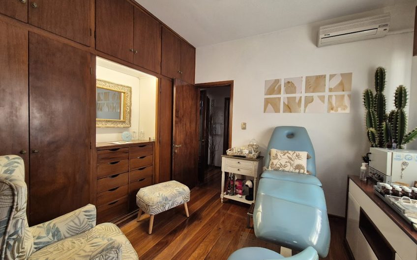 Casa en padrón único, pronta para entrar