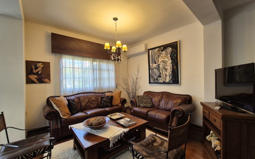 Casa en padrón único, pronta para entrar