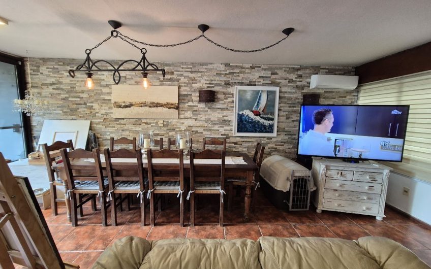 Casa en padrón único, pronta para entrar