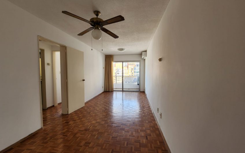 Apartamento 2 dormitorios, 2 baños y garage