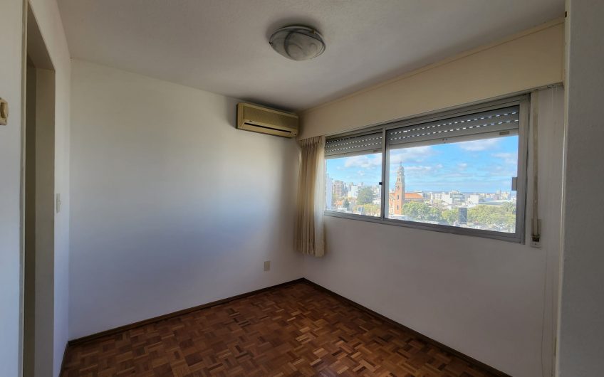 Apartamento 2 dormitorios, 2 baños y garage