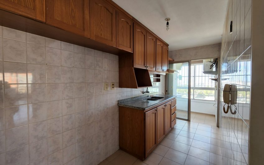 Apartamento 2 dormitorios, 2 baños y garage