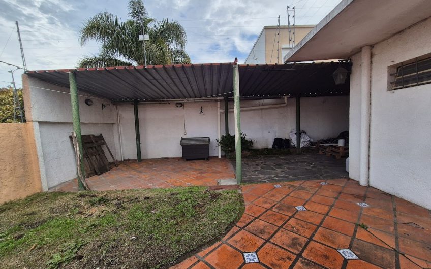 Casa en Padrón único, 307 mts, 15 mts de frente