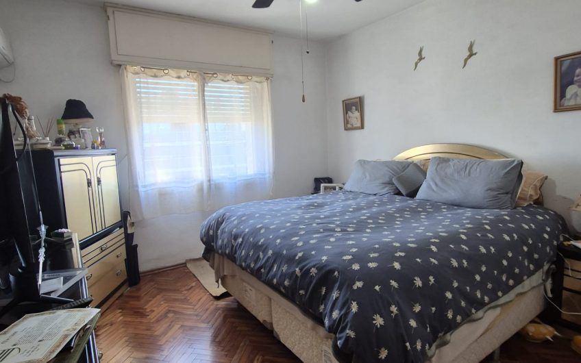 Casa, padrón único, 4 dormitorios, cocheras