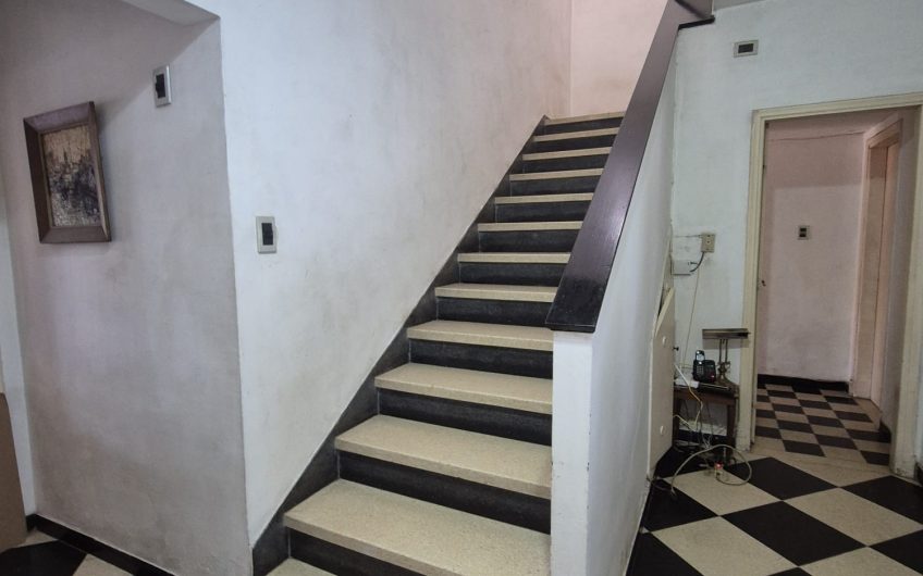 Casa, padrón único, 4 dormitorios, cocheras