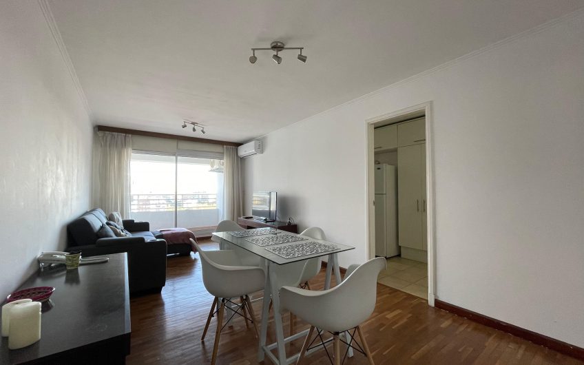 Apartamento, 2 dormitorios, 2 baños, piso 11