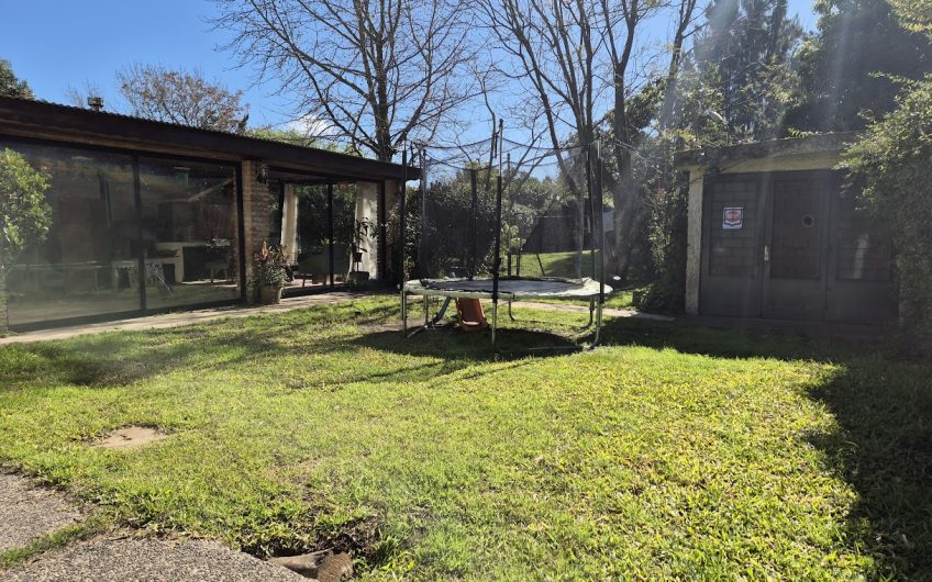 Casa, terreno 713 mts, 258 construidos, 4 dormitorios